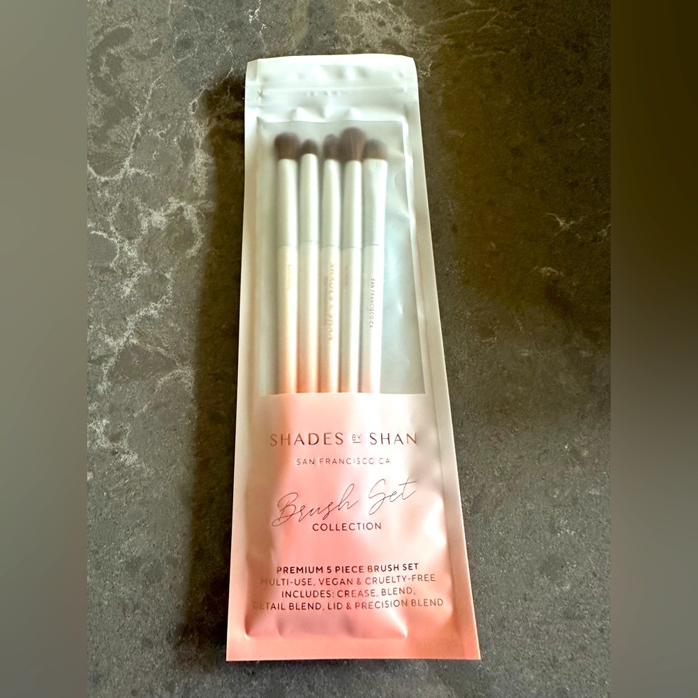 Shades of Shan premium brush set